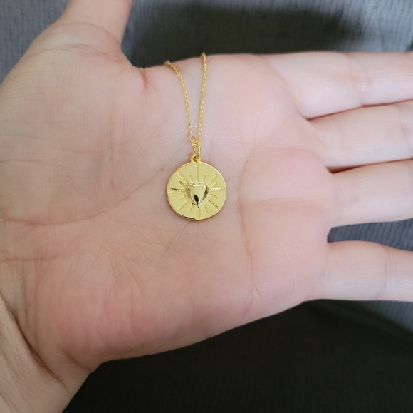 Zeyzey Gold💛 Heart❤ Disc📀 Pendant Necklace - Picture 14 of 15